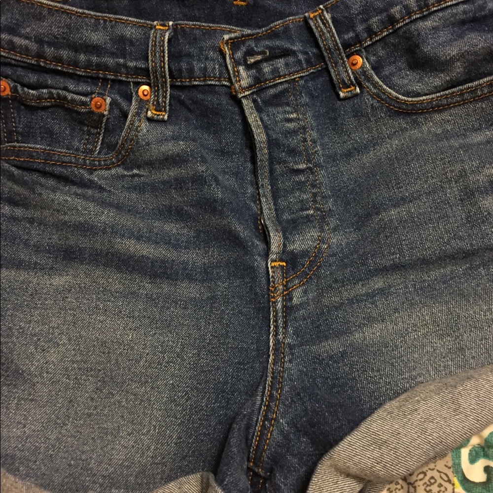 Levi’s - Picture 5 of 5